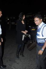 Sushmita Sen snapped at international airport in Mumbai on 11th Dec 2012 (3).JPG